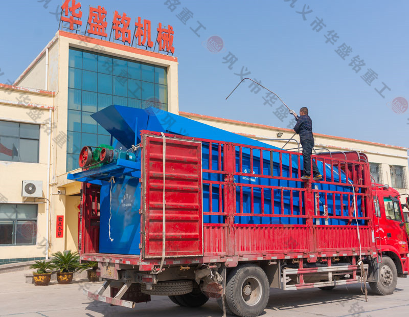 石子廠(chǎng)用篩分機(jī)發(fā)往安徽銅陵